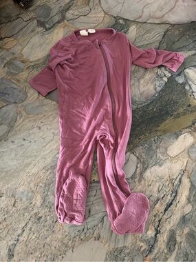 Kyte BABY Mulberry Footed One-Piece Pajama Zip Footie